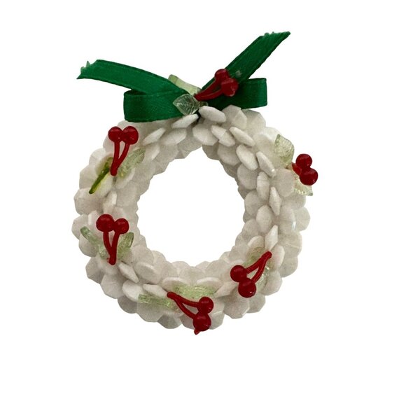 Beaded White Christmas Wreaths Handmade Ornaments Set of 5 Vintage - Picture 1 of 4